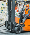 operatorlu forklift